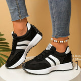 Nova – Retro Platform Sneaker with Cushioned Comfort Sole