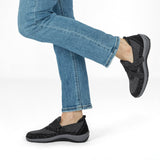 Clara – Lightweight Comfort Slippers for Relaxed Days