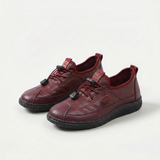 Roos – Comfortable Slip-On with Soft Sole & Floral Embroidery