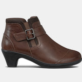 Emma – Natural Warmth in Elegant Brown