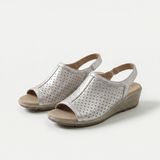 Hazel – Quiet Refinement in Soft Gray